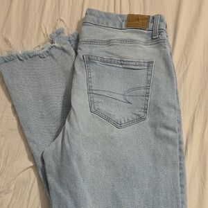 American Eagle Outfitters Light Blue Cropped Jeans